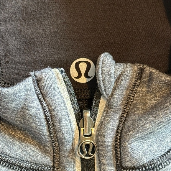 Lululemon Run: U-Turn Pullover - Picture 7 of 7